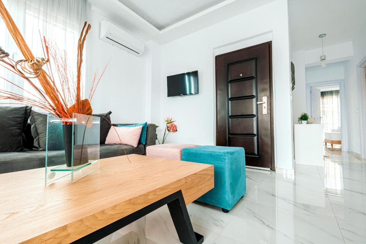 Design Suites Efharis Nea Peramos  Exterior photo