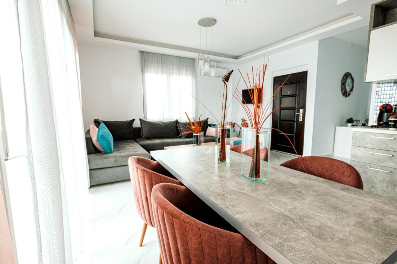 Design Suites Efharis Nea Peramos  Exterior photo
