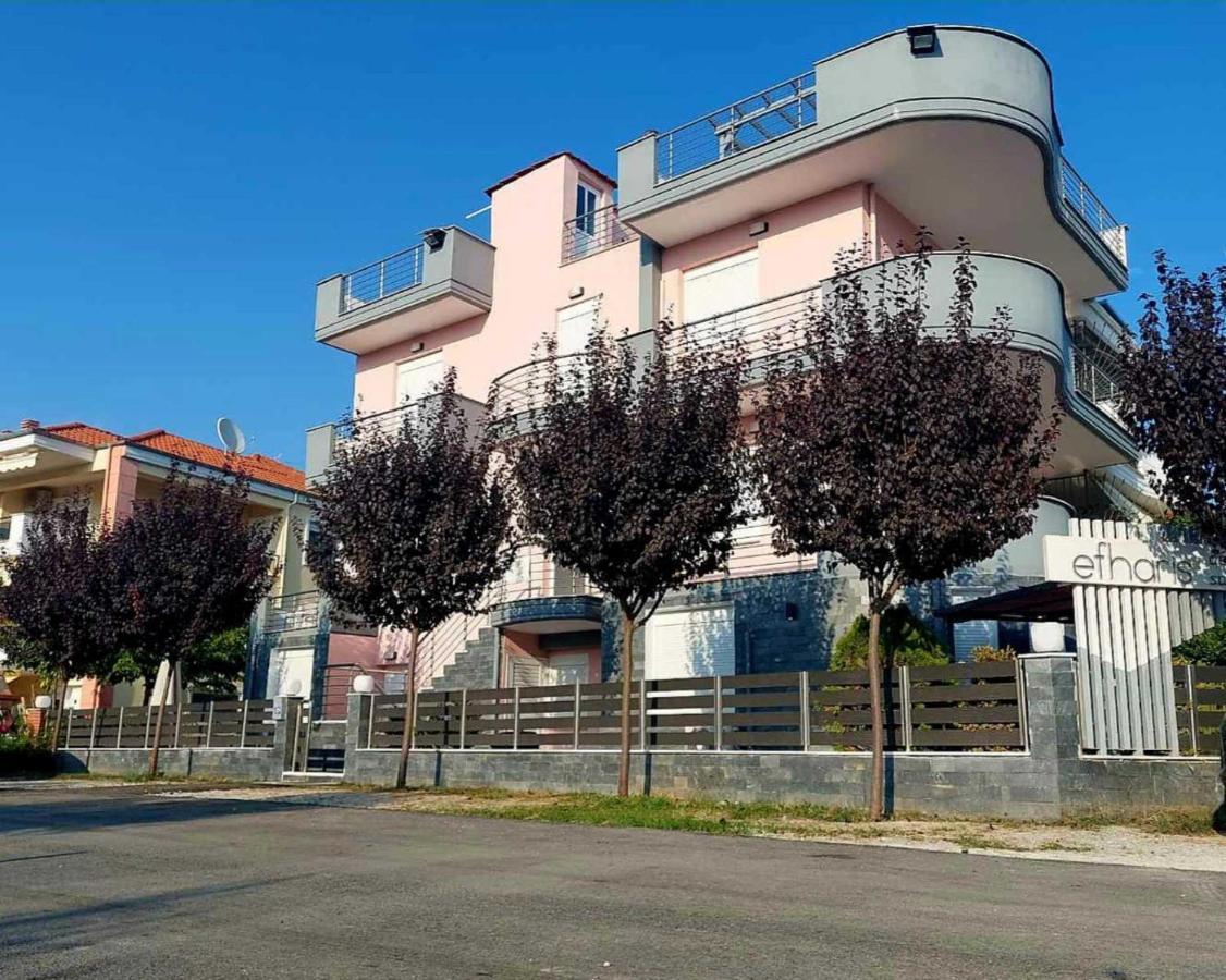 Design Suites Efharis Nea Peramos  Exterior photo